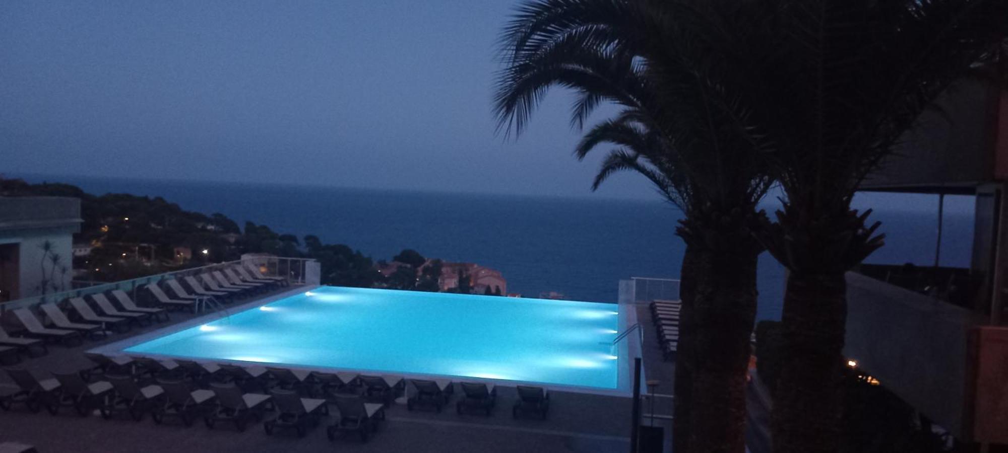 Zen Costa Plana Cap-d'Ail